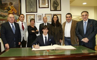 Entrega del Premio Jesús Betes a la Vergüenza Torera a Jiménez Fortes