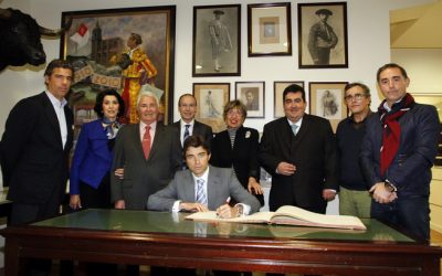 Coloquio mano a mano con el diestro Fernando Robleño y el ganadero José Escolar
