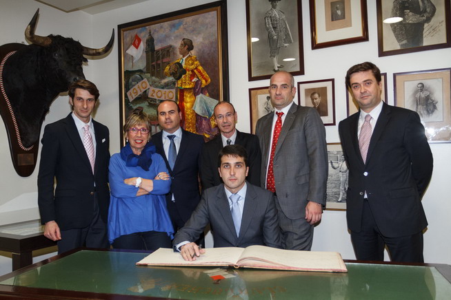 Coloquio con Javier Castaño y, en representación de su cuadrilla, David Adalid y Tito Sandoval