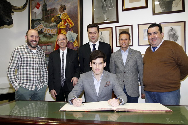 COLOQUIO CON EL MATADOR DE TOROS ANTONIO FERRERA Y EL NOVILLERO JOSÉ GARRIDO