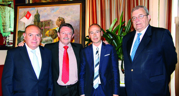Presentación de los carteles de Santander