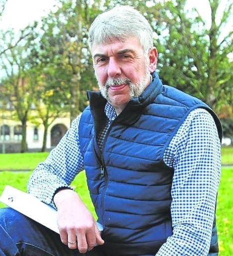 LA CORRIENTE CRITICA ESENCIALISTA DE LA CRONICA TAURINA